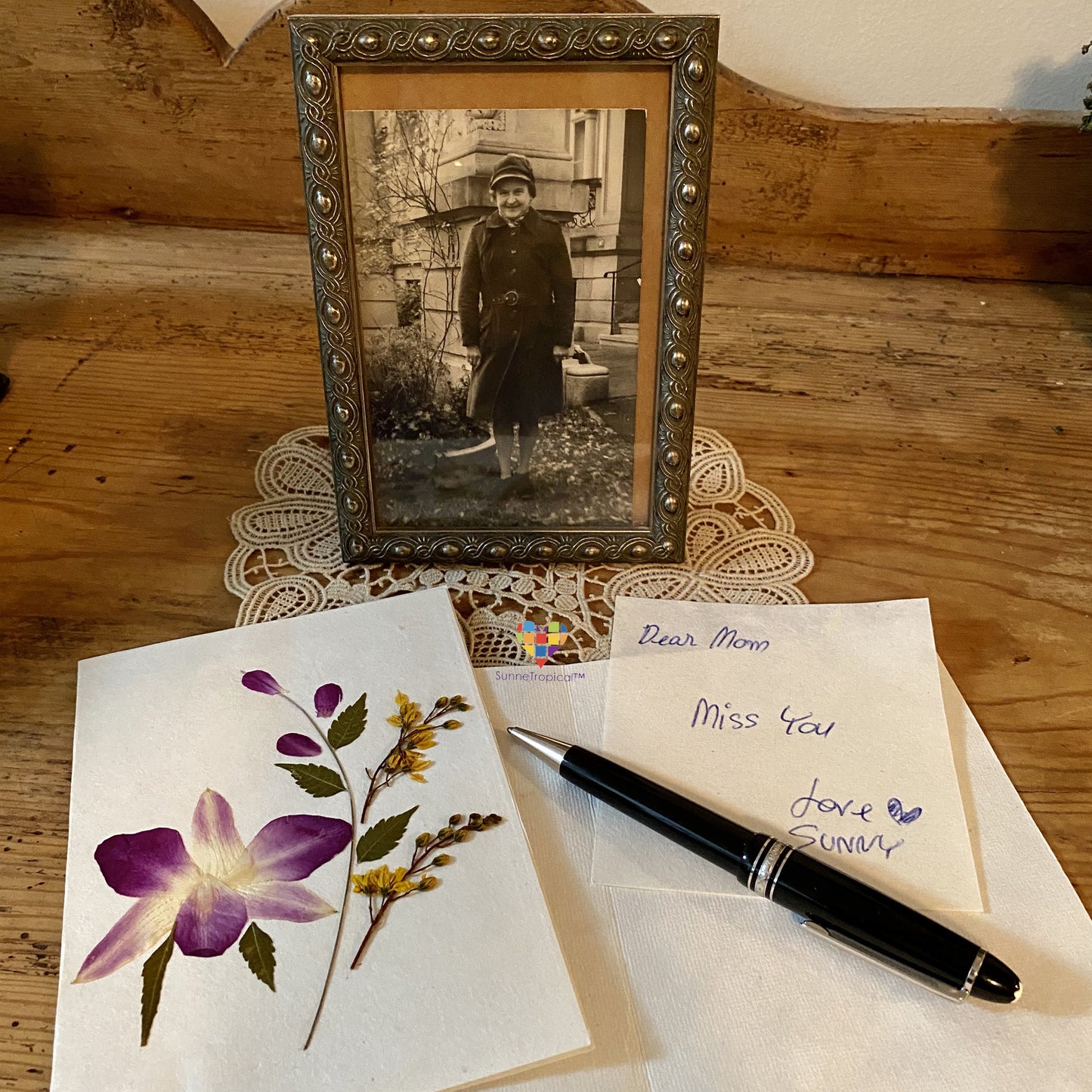 Handmade Mulberry Paper Greeting Card  5x7 Inch Random Pack (3 Orchid Sonia)