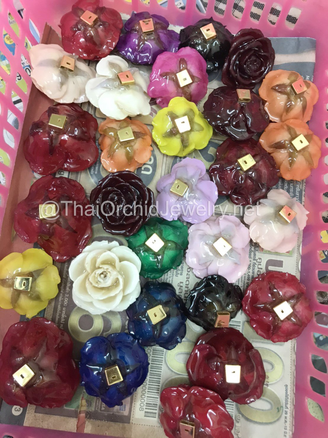 Mini Rose Mini 1.5-2.25 inch Pendant Necklace 18 inch Gold Plated 24K (Peach)